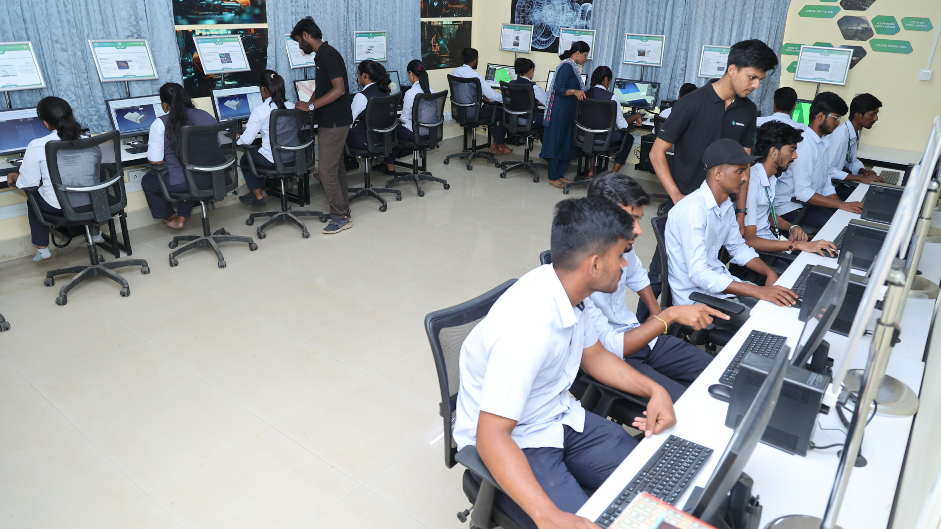 Lorem ipsum dolor sit amet consectetur adipisicing elit. Quaerat culpa quasi deserunt ipsum inventore quam voluptatibus voluptates sit hic eos?